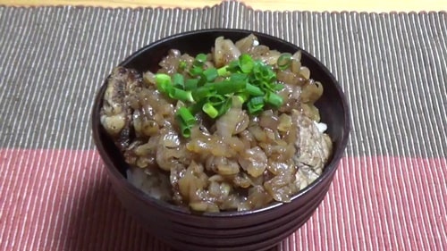 シャリアピンステーキ丼（完成）